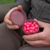 Avid Small Hookbait Pot Csalis Doboz 7x7x4cm 4db