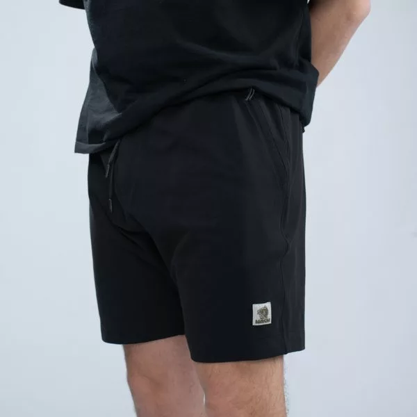 Nash Make It Happen Badge Shorts Črne kratke hlače S